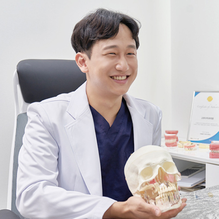 발치 당일 식립하는 원데이 임플란트, 나도 가능할까?