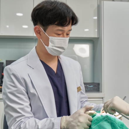 치조골 양 부족하다면? 잇몸뼈이식 필요