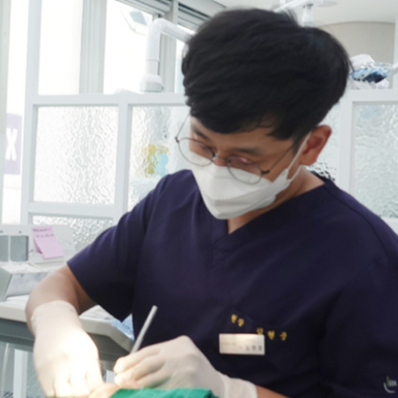 치아 기능 회복이 중요한 어금니 임플란트