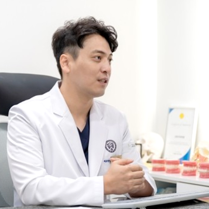 발치 당일 심는 '원데이 임플란트' 정확한 진단 중요