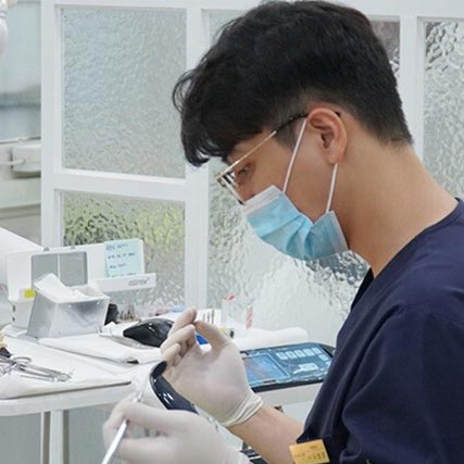 임플란트 뼈이식 중요한 이유