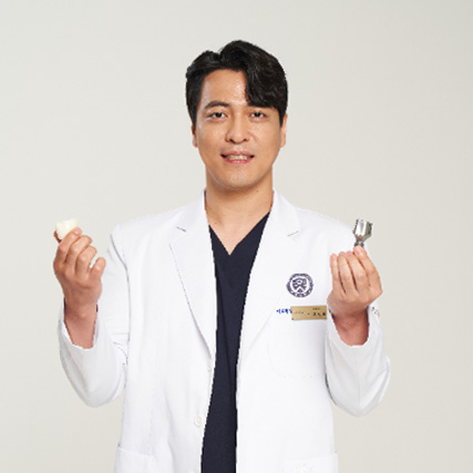 앞니 임플란트, 기능과 심미성 모두 만족스러워야