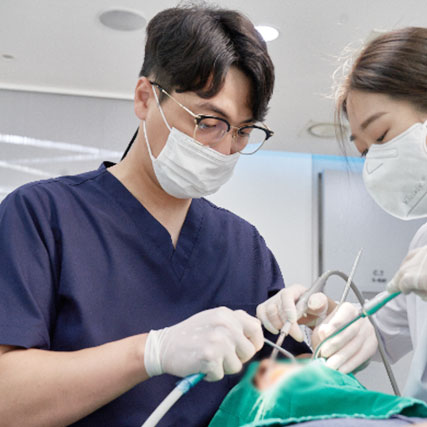 임플란트, 당일 빠르게도 가능…주의점도 살펴야