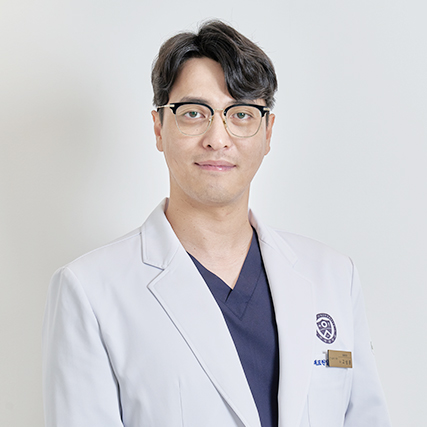 치조골이식은 임플란트 성공의 전제 조건