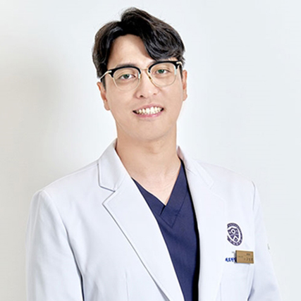 임플란트 안정적으로 심기 위한 ‘뼈이식’, 무엇이 중요할까?