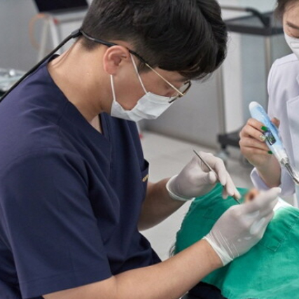 충치, 단계별 치료로 자연치아 보존해야