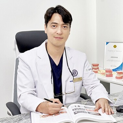 [기고문] 임플란트, 수술 이후 관리가 성패를 좌우한다