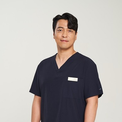 임플란트 보철, 재료 선택이 수명 좌우… 지르코니아·PFM·골드 비교