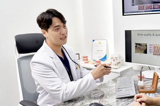 디지털 기술로 진화한 전체임플란트, 안정성과 만족도 높여