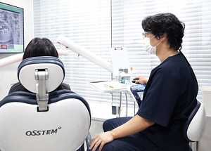 뼈이식 없는 임플란트 가능 기준은 '치조골 상태'