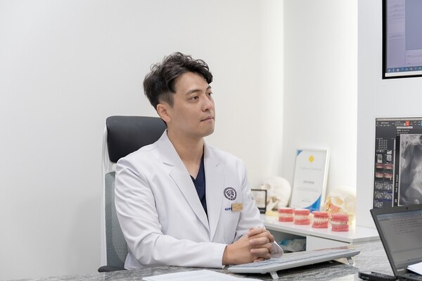 치아 모두 상실, 전체임플란트 계획이 중요한 이유