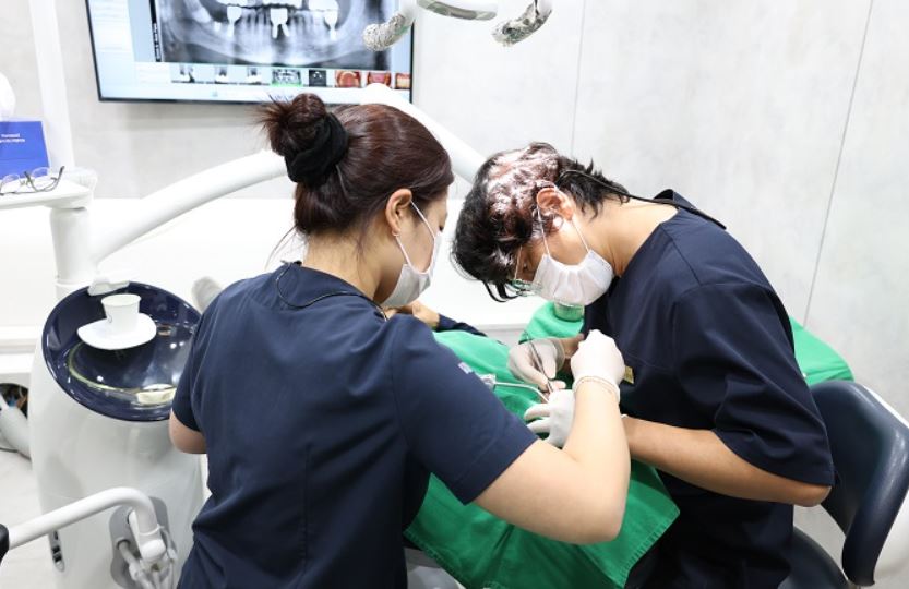 [기고문] 정밀 진단 기반 네비게이션임플란트…통증ㆍ출혈 부담 줄여