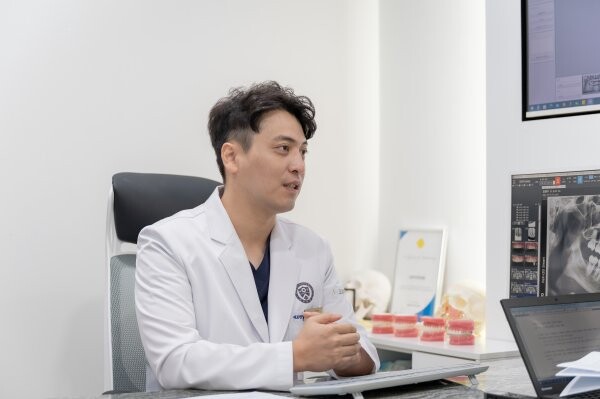 빠른 회복 돕는 원데이 임플란트, 신중한 선택이 필요한 이유