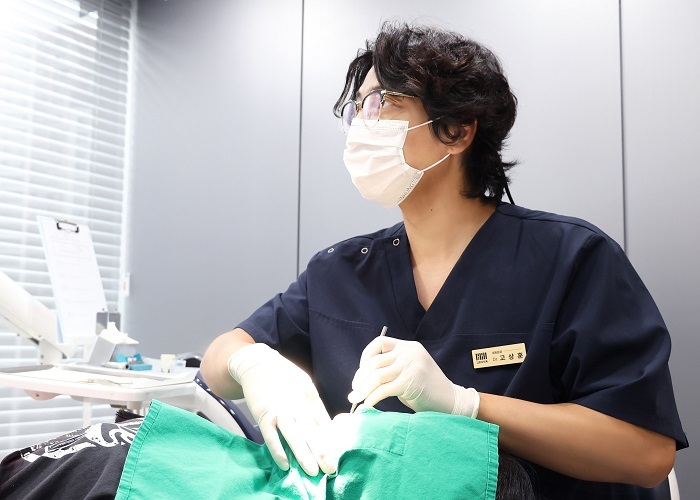 “틀니 한계 넘는 전체임플란트…네비게이션 시스템·숙련 의료진이 성패 좌우”