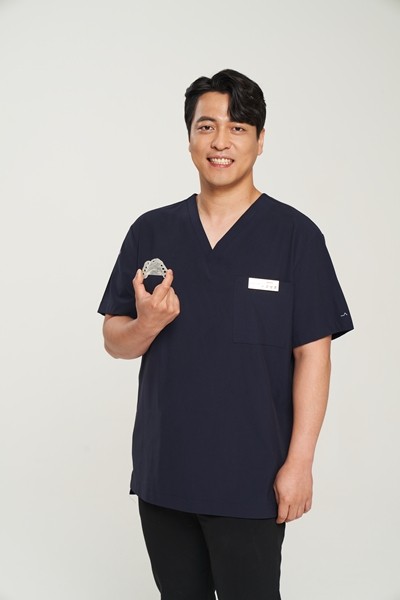 [건강 365] 임플란트 전 잇몸뼈이식, 생착률 높이는 필수 과정