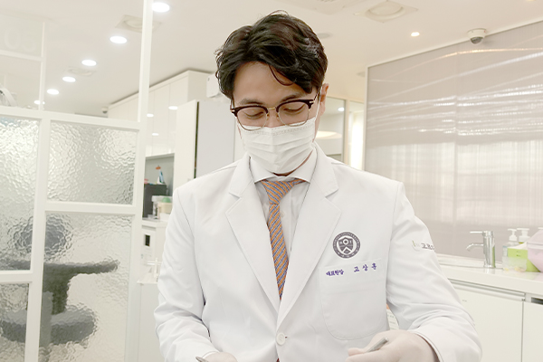 다수의 치아 상실 후 네비게이션 임플란트가 선호되는 이유